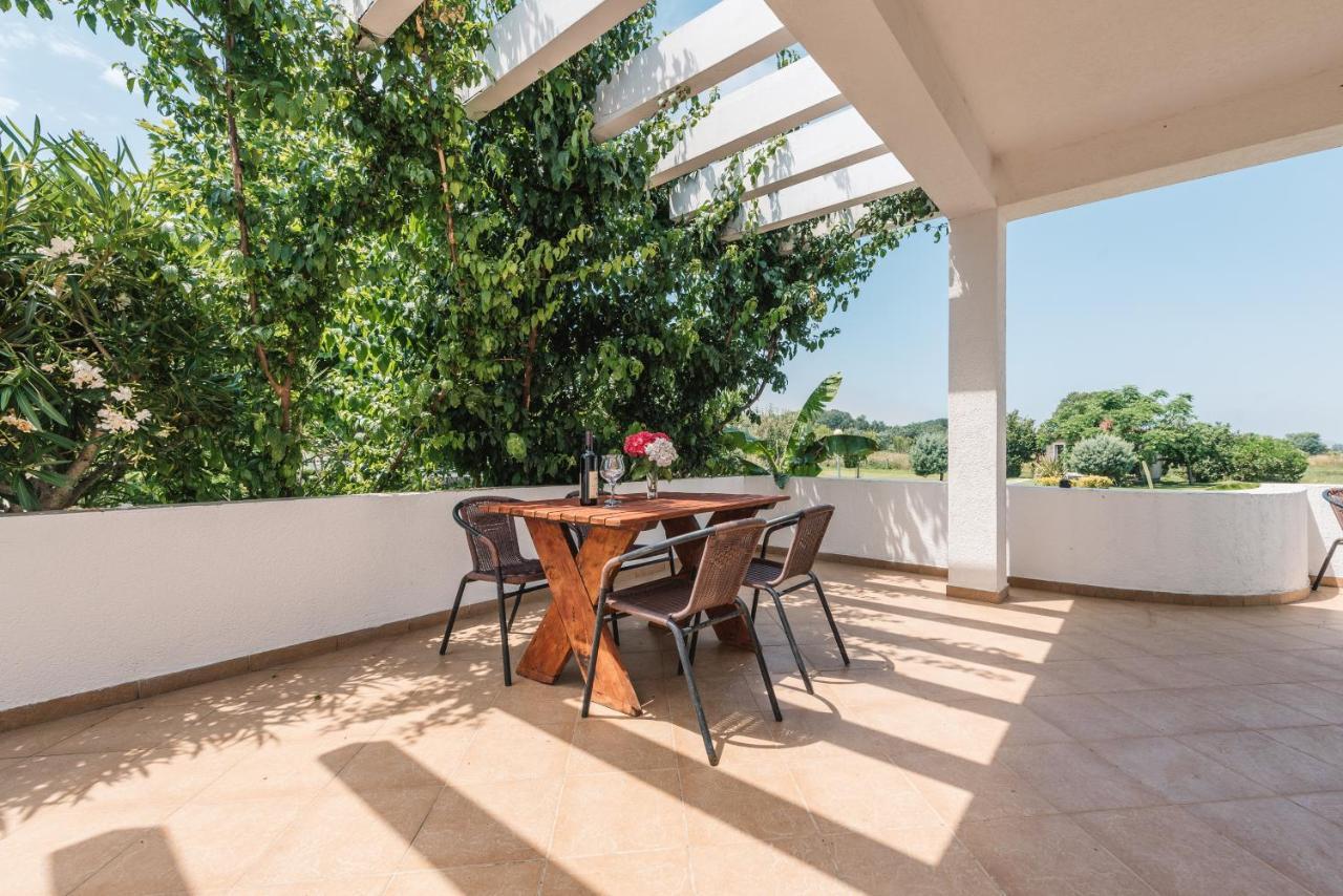 Christopher'S Apartments Ούλτσιν Εξωτερικό φωτογραφία